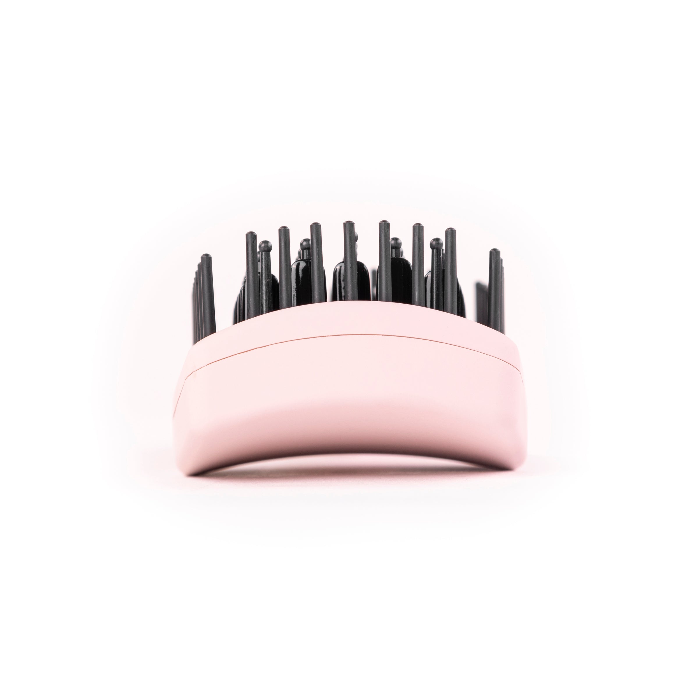 Le Vite Curve Straightening Brush in Blush or Black L ange Hair