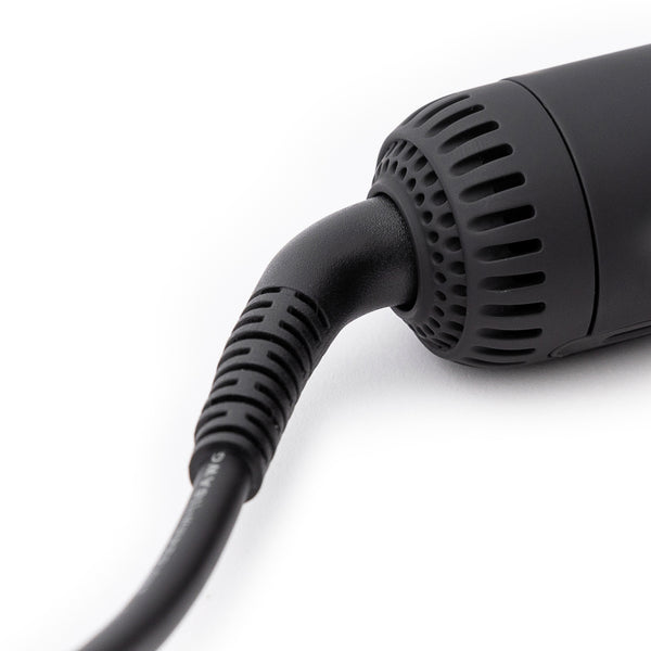 Black ergonomic handle with black swivel cord