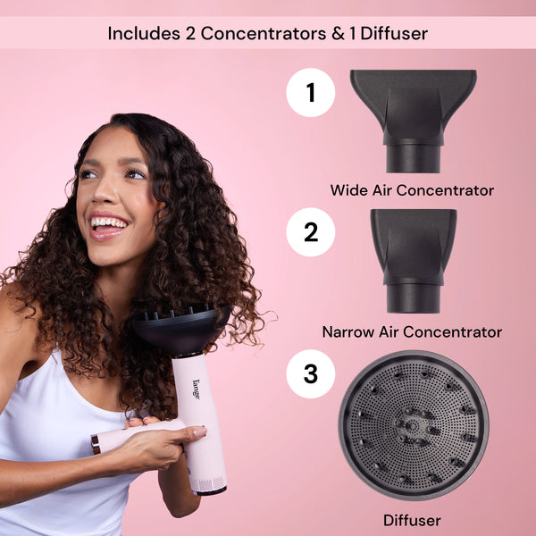 A woman dries her dark, curly hair with Le Styliste. The included concentrators and diffusers are displayed next to her. 
