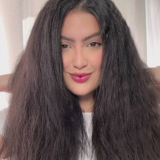 Women using Réplenish Conditioning Spray on their hair, leading to beautiful transformations 